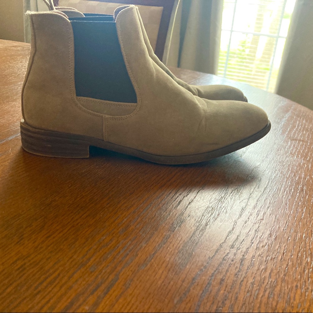 Chelsea Boots